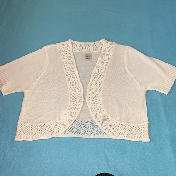 Blair Sweaters - BLAIR shrug bolero open front cardigan short sleeve knit sweater white size M